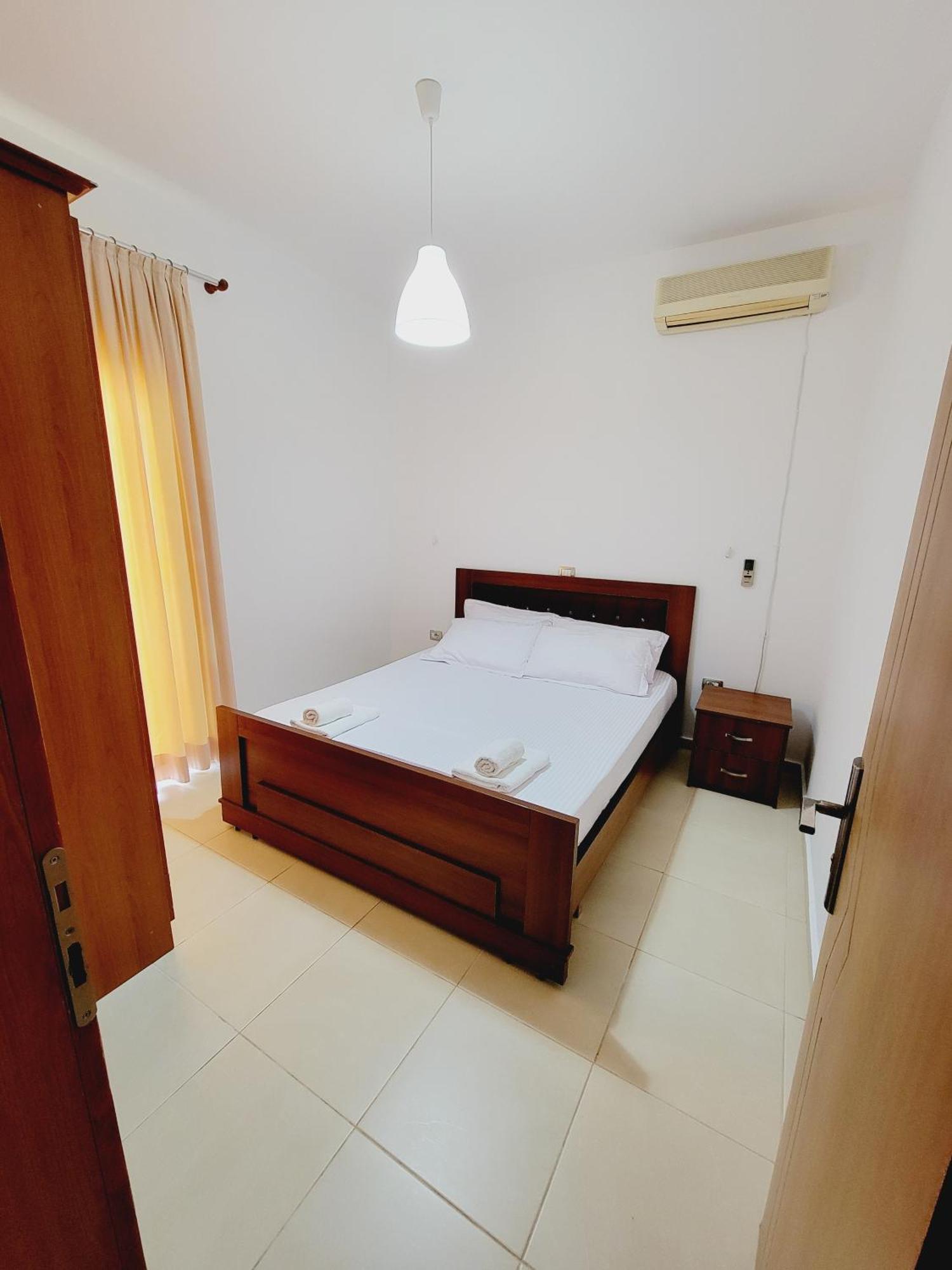 Aparthotel Pasqyra *