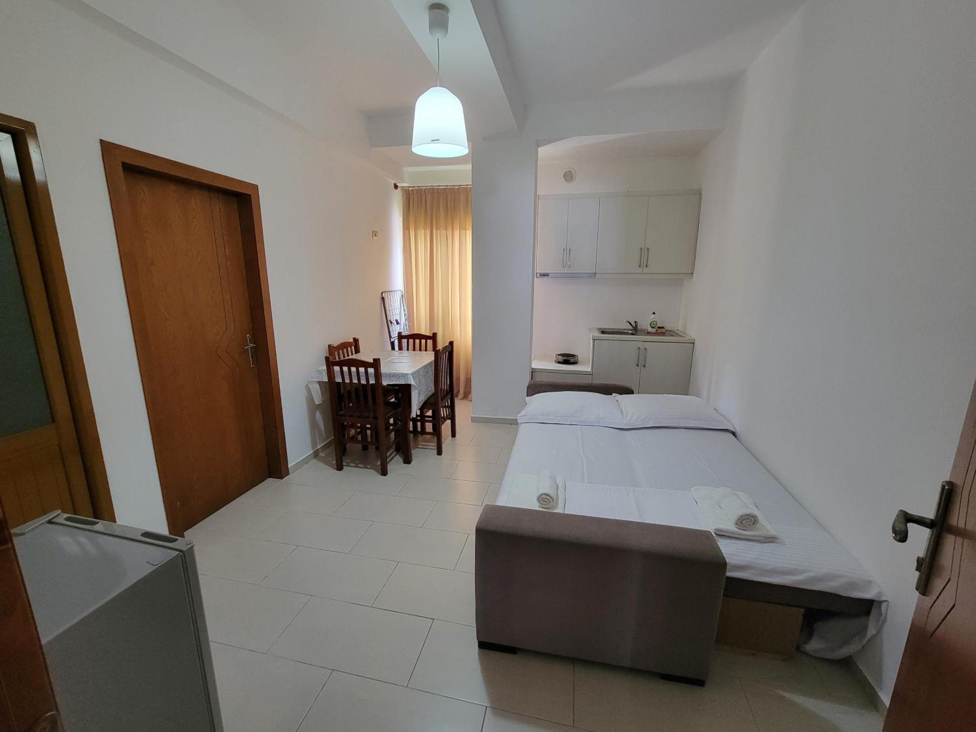 Aparthotel Pasqyra Ksamil