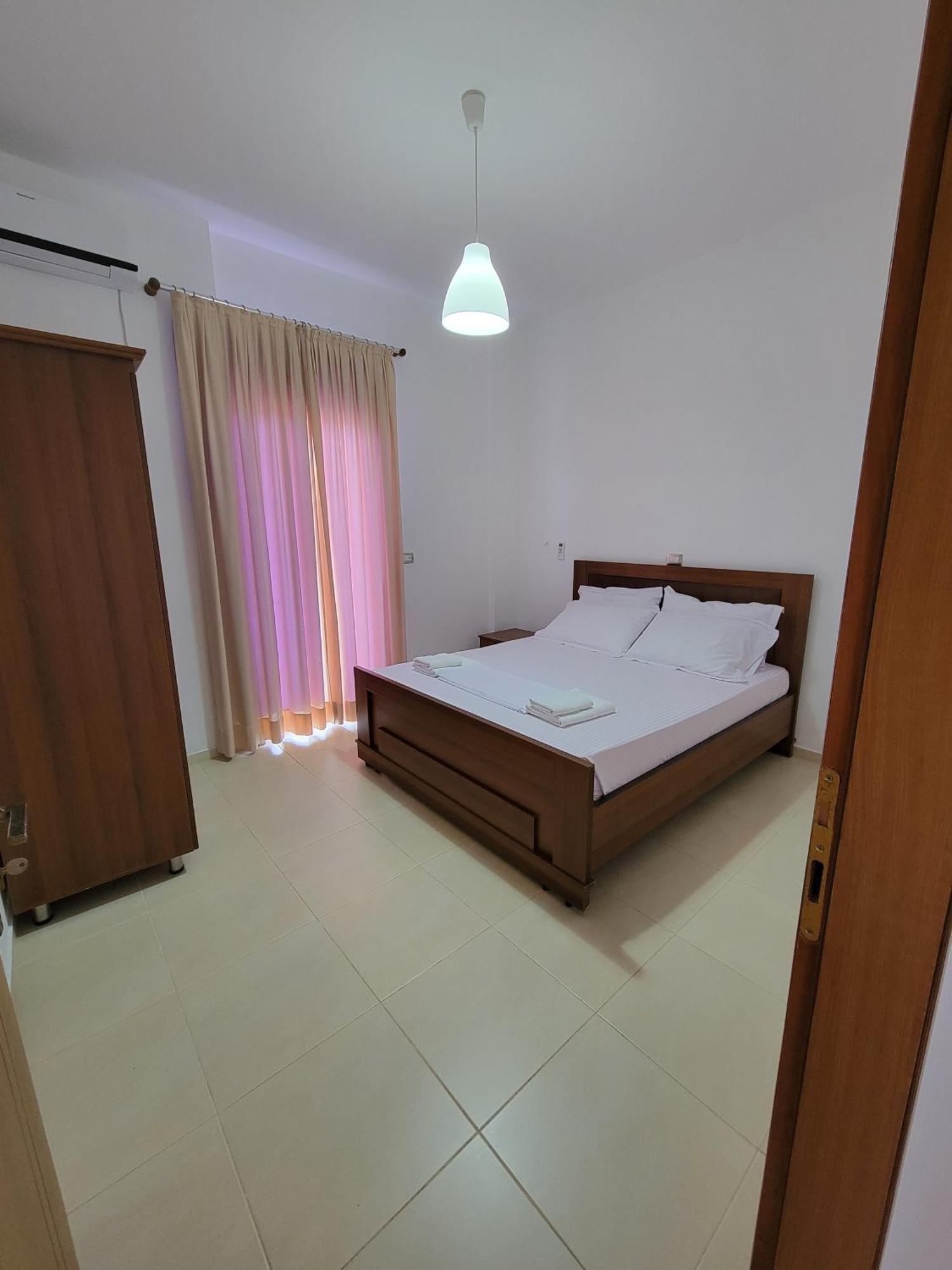 Aparthotel Pasqyra Ksamil