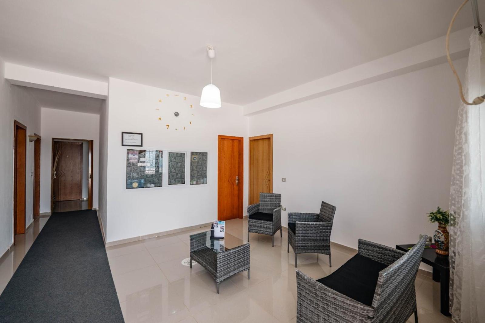 Aparthotel Pasqyra