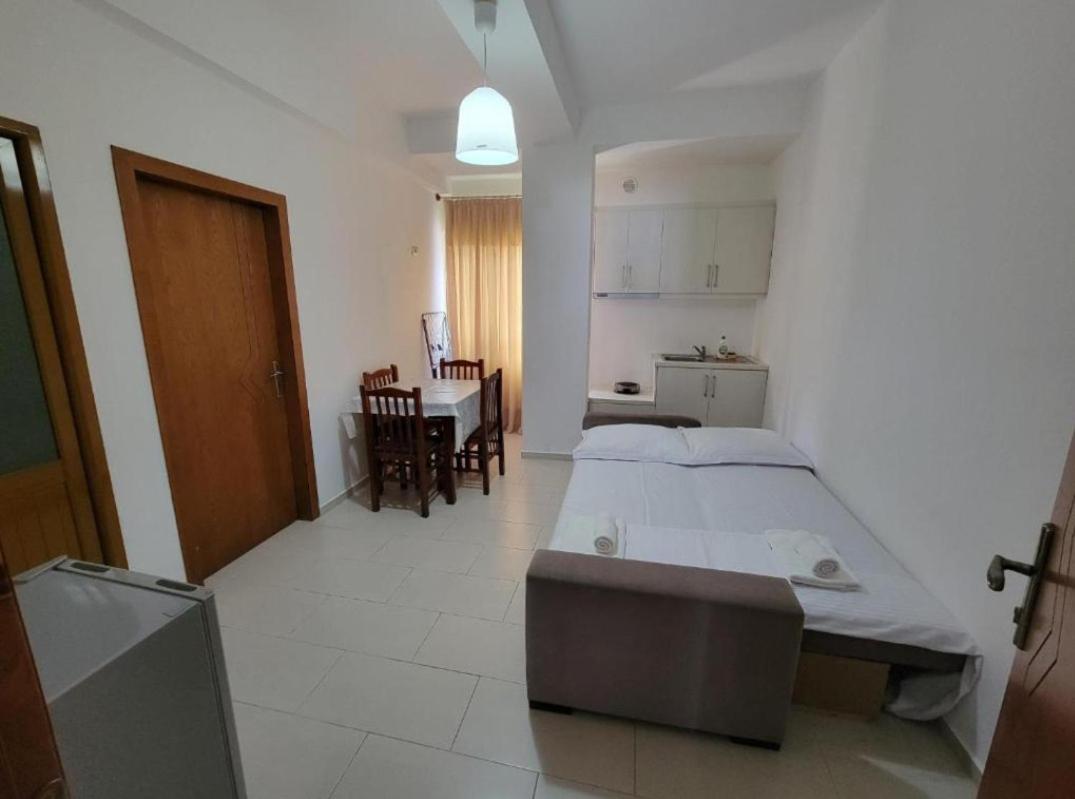 Pasqyra Aparthotel *