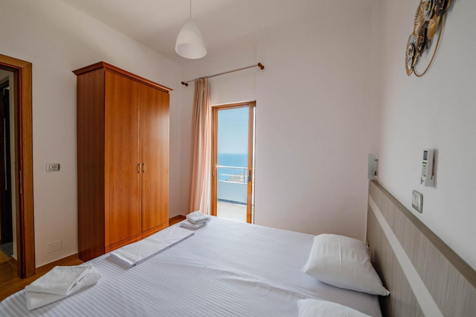 Pasqyra Aparthotel