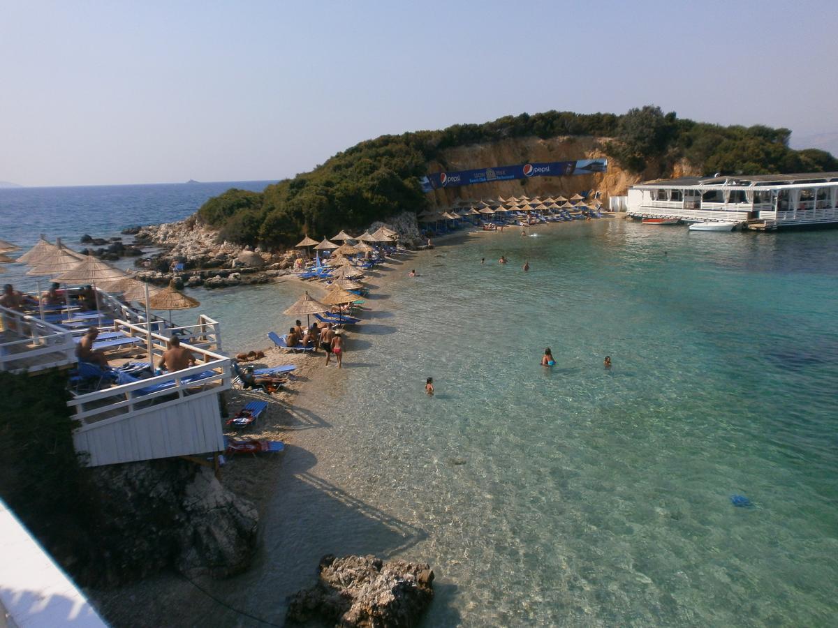 Pasqyra Aparthotel *